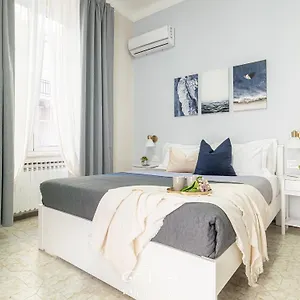 https://casa-mana.hotelitalianriviera.com